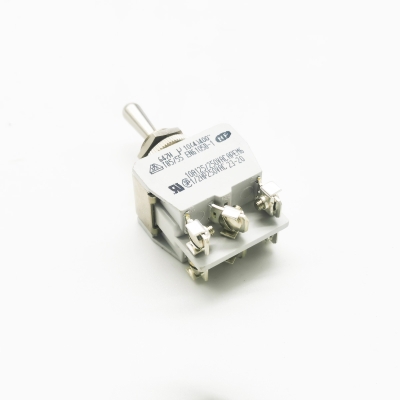 Przełącznik dźwigniowy APEM 647H (ON)-OFF-(ON) 10A/250V 6pin